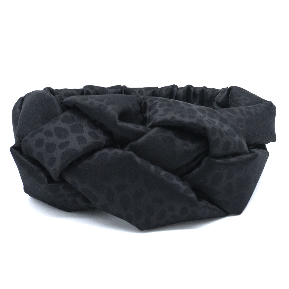 C0006ČHS čelenka vázaná černá