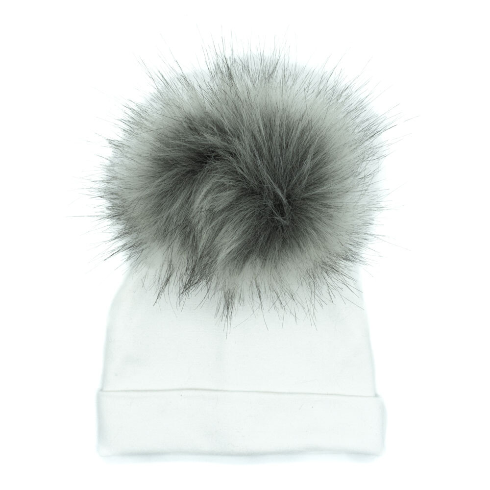 Č0129BDBU čepice s bambulí bílá