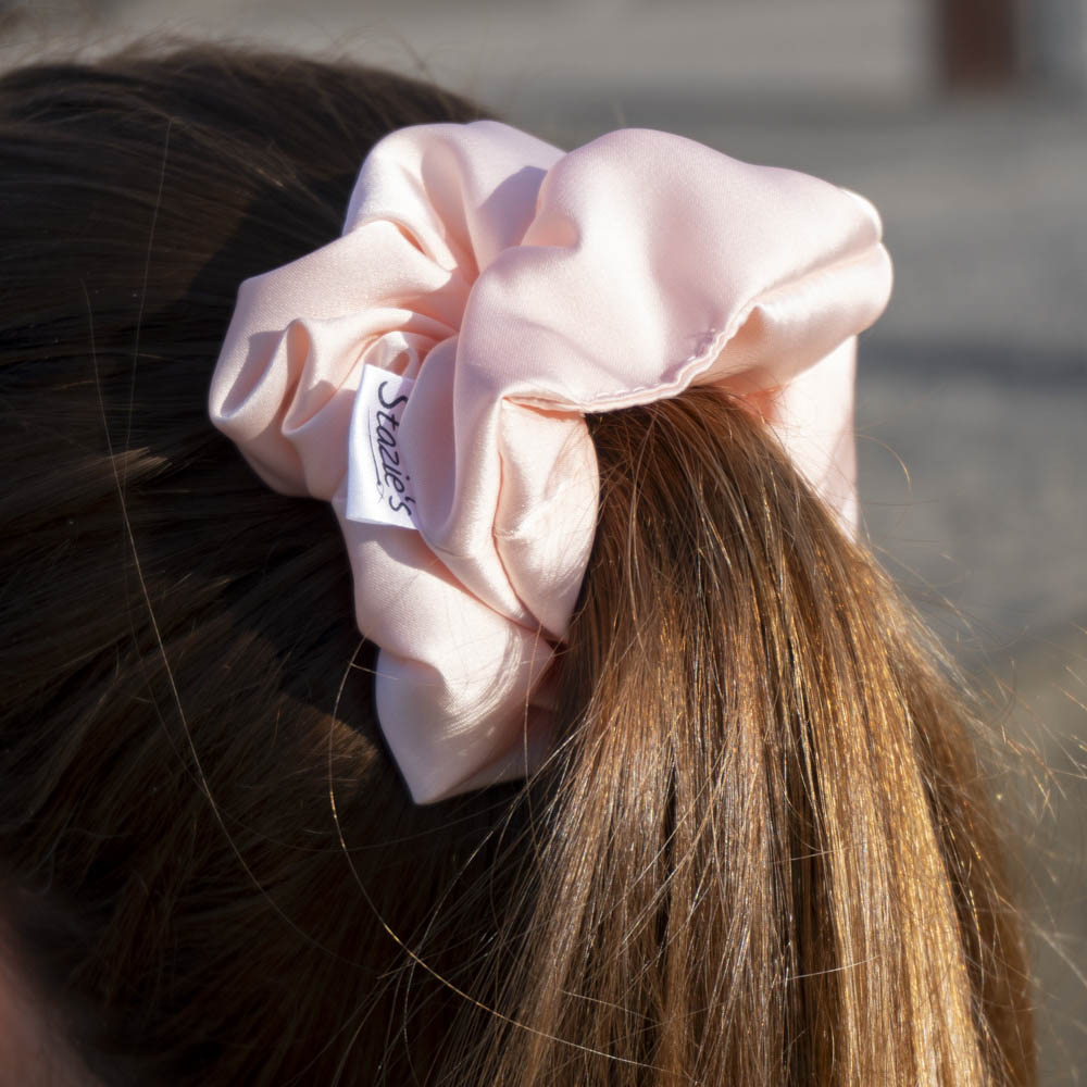 G0058SVSAH růžová lososová scrunchie