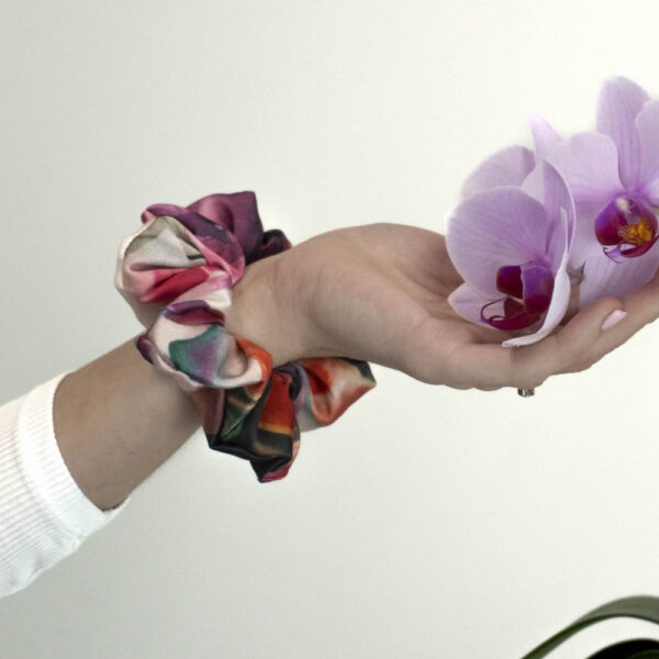 G0269BKHS vzorovaná scrunchie